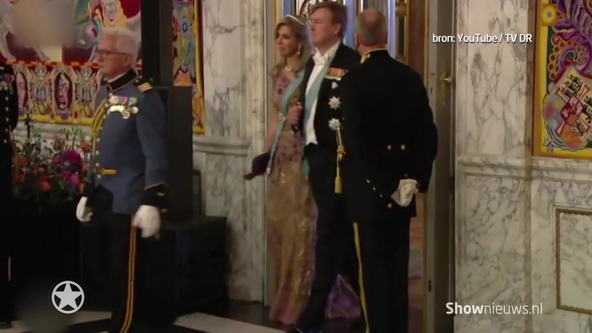 Maxima schittert in opvallende outfit