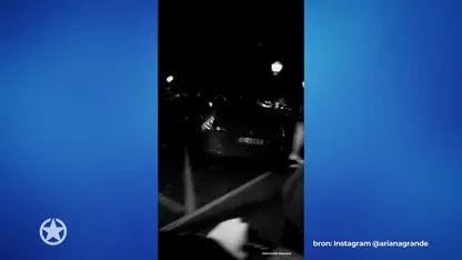 Ariana Grande geniet van rit met Amsterdamse fietstaxi