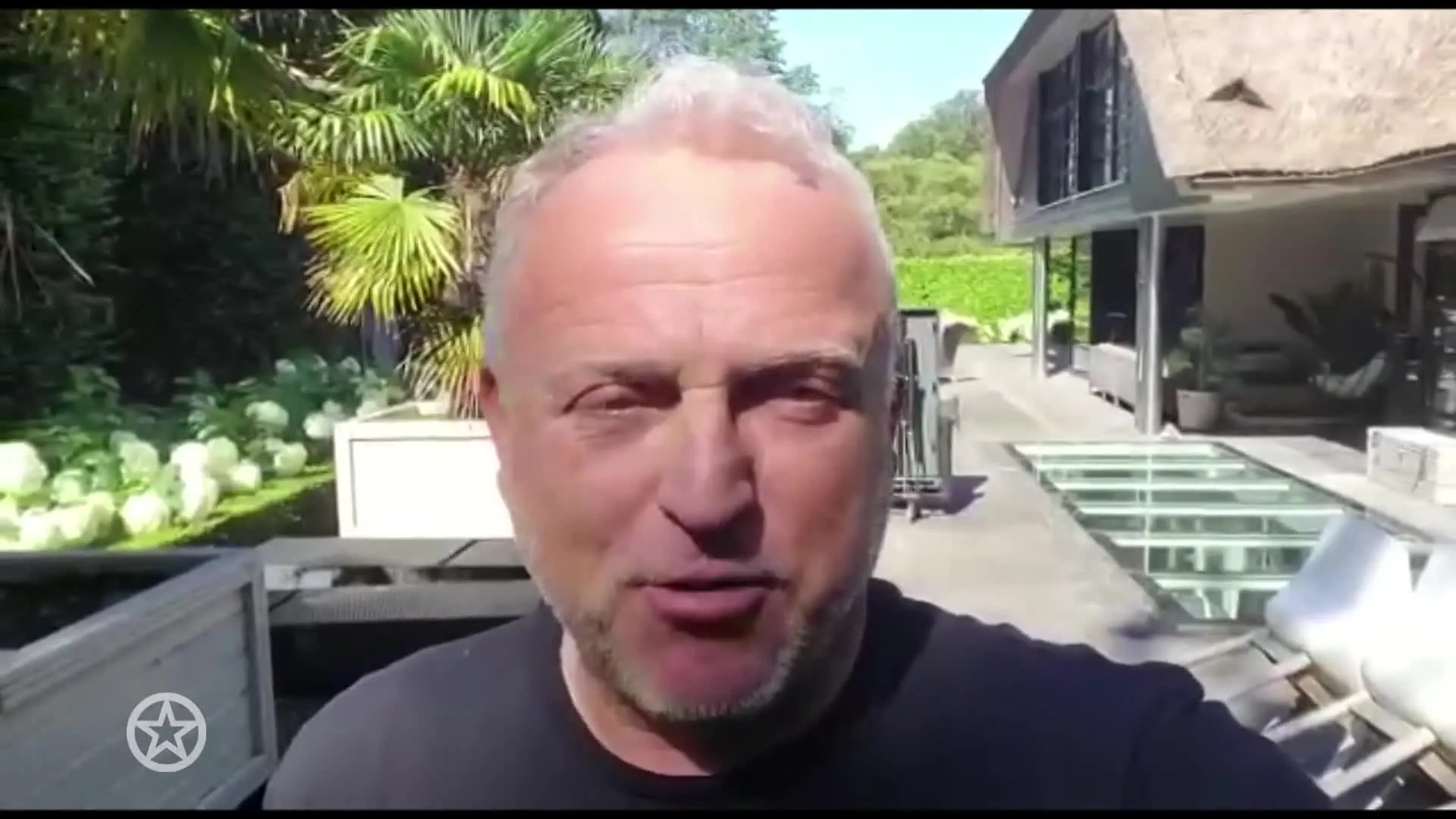 Gordon gaat Nederlandse Down the Road presenteren