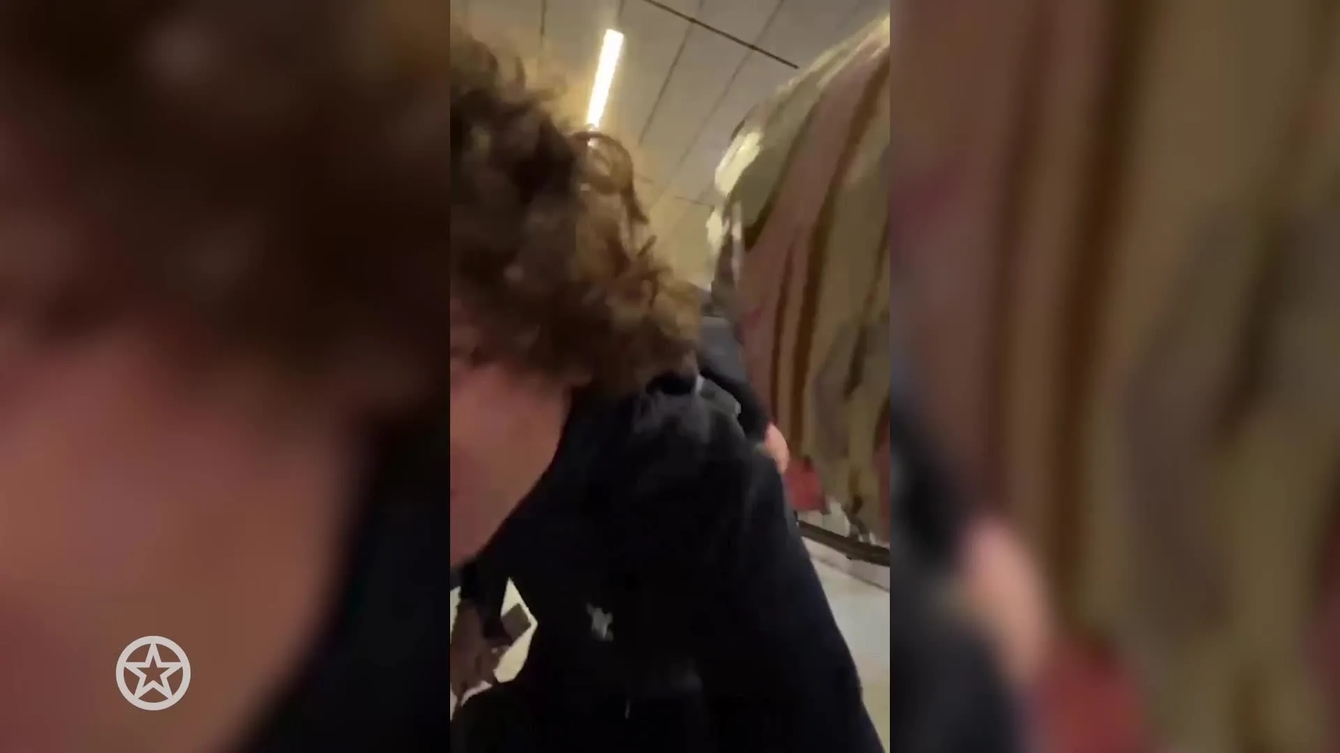 Trijntje Oosterhuis herenigd met zoon Jonas