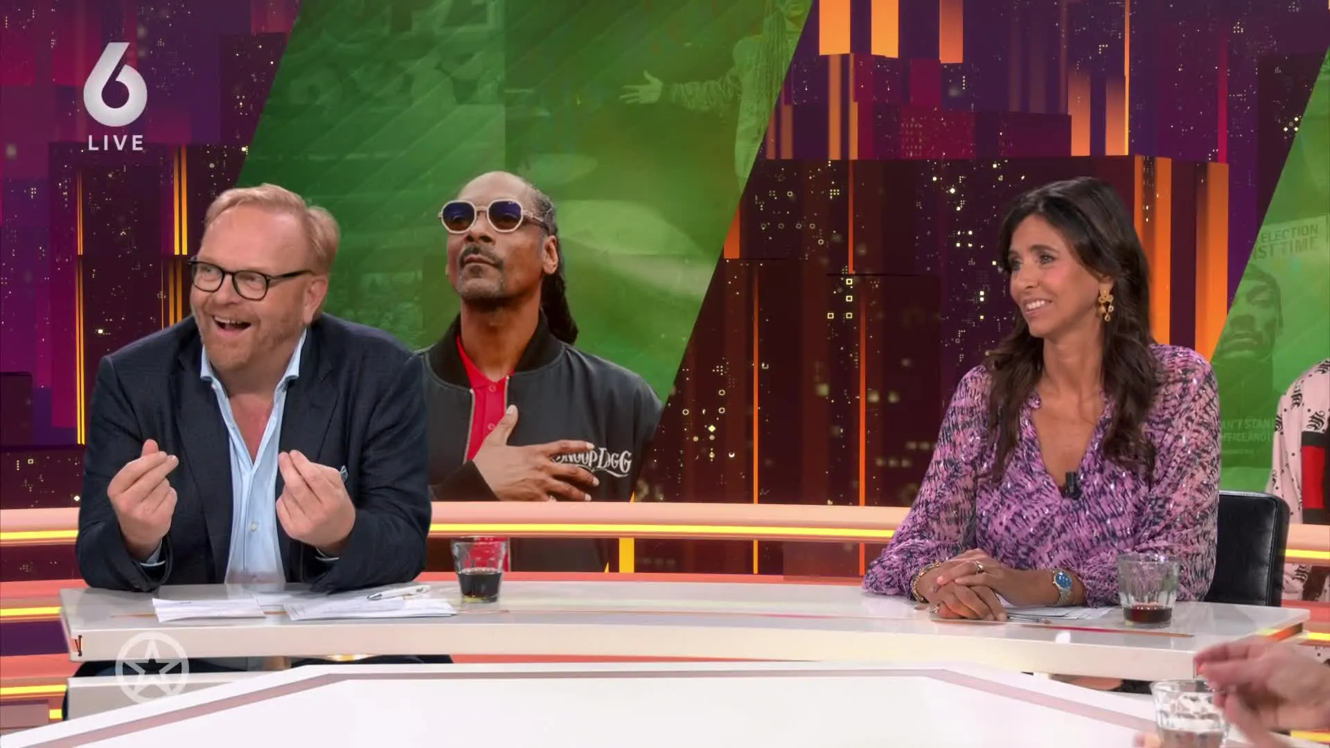 Hiphoplegende Snoop Dogg staat in een volle Ahoy