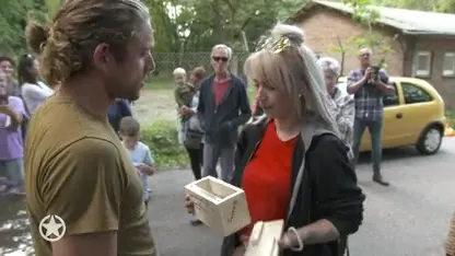 Adriaan vertrekt uit Utopia