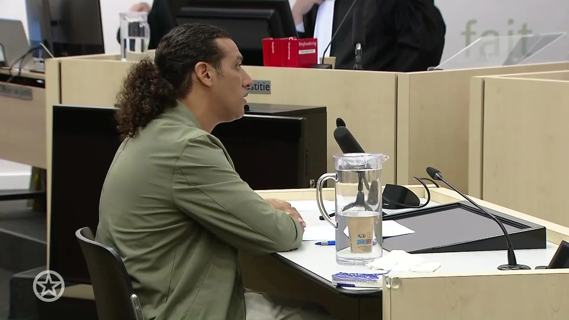 Ingelast getuigenverhoor in zedenzaak Ali B begonnen