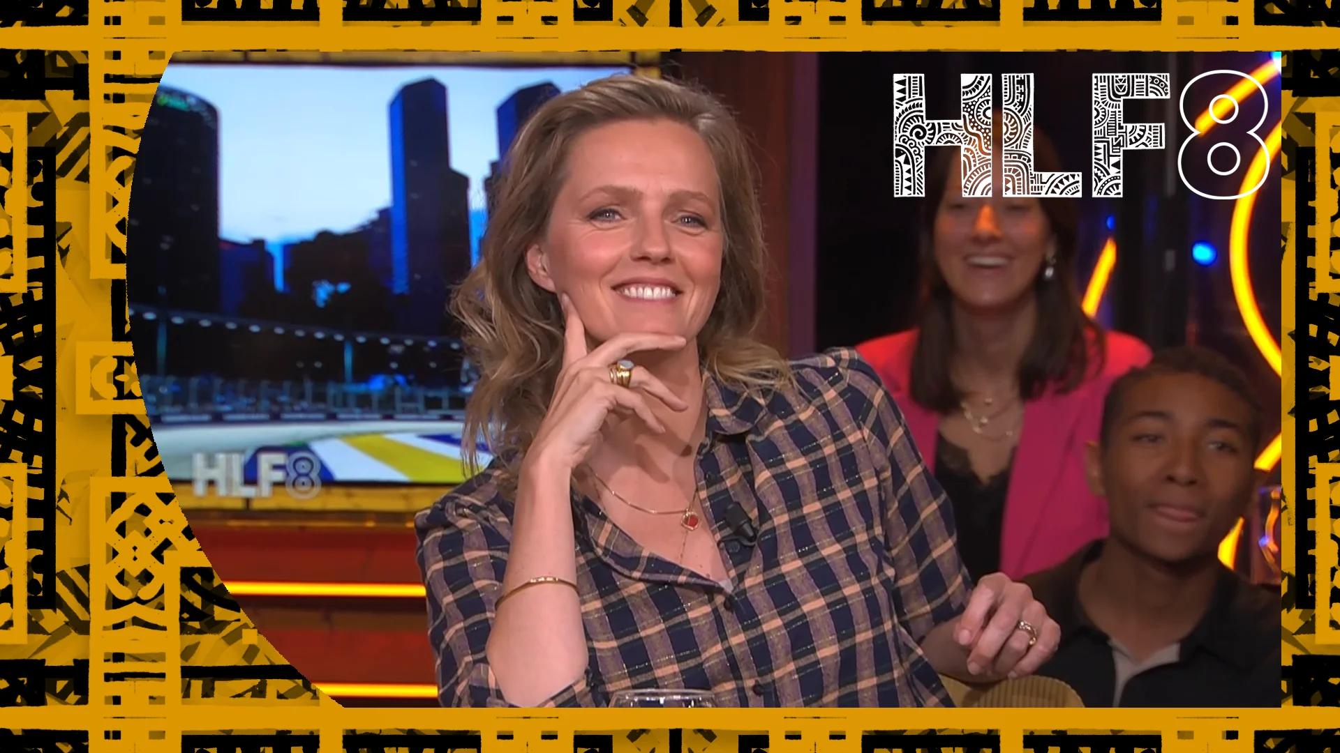 Leonie zwijmelt weg bij deze beelden van Carlos Sainz