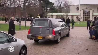 Dave Mantel in besloten kring gecremeerd