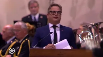 Guus Meeuwis spreekt tijdens herdenking over opa