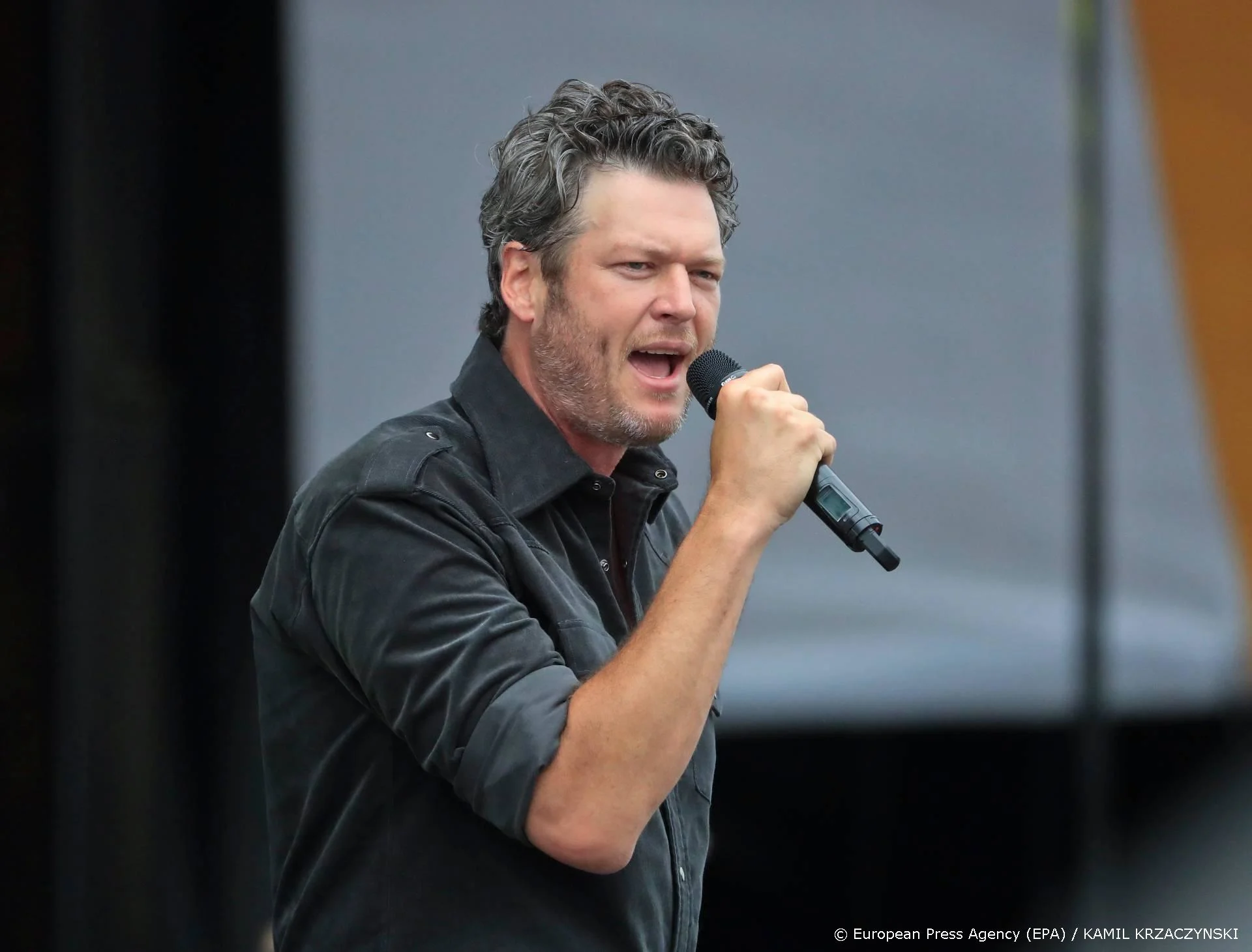 Fans boos over nieuwe liedje Blake Shelton
