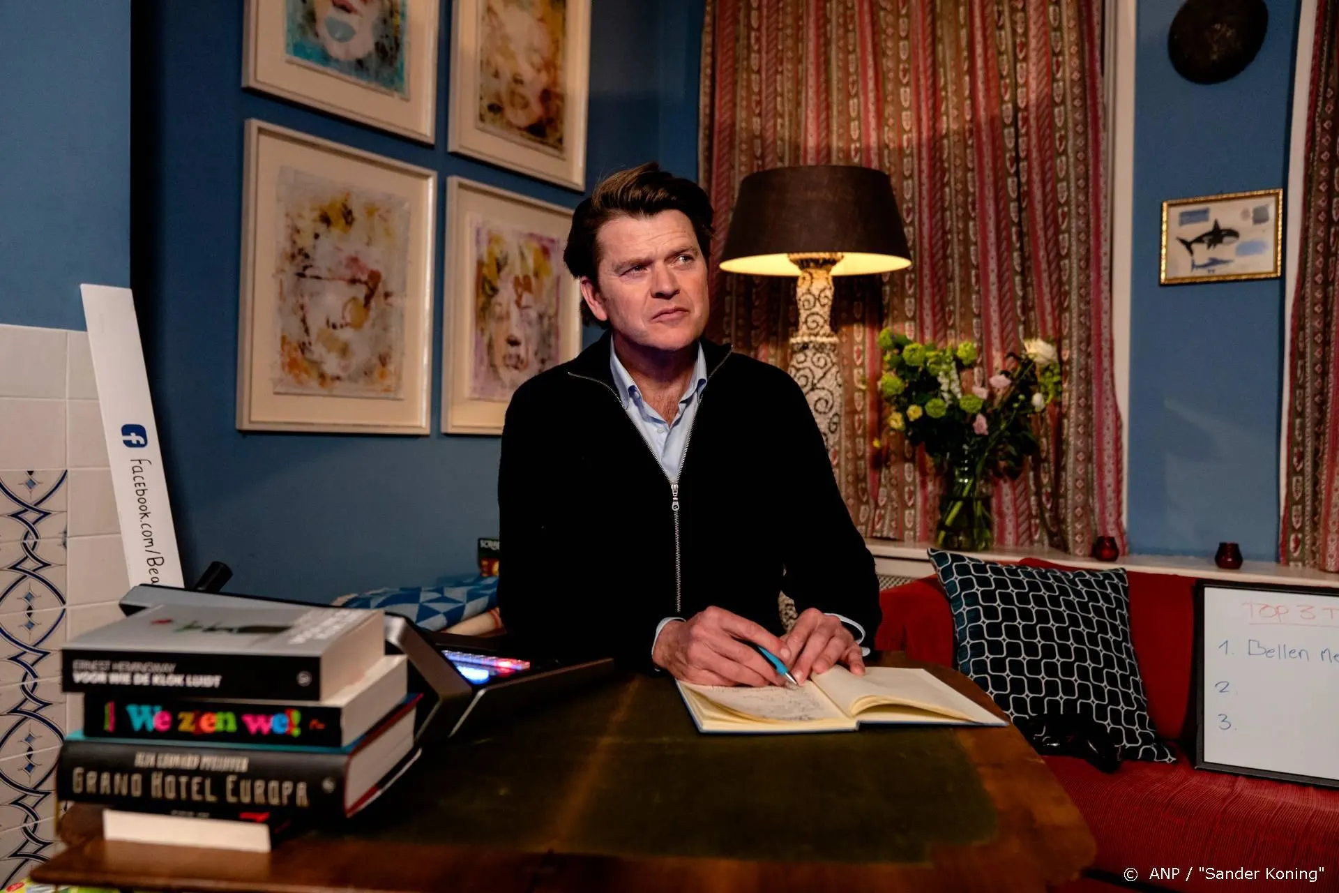 Beau boven het miljoen, zit Op1 op de hielen