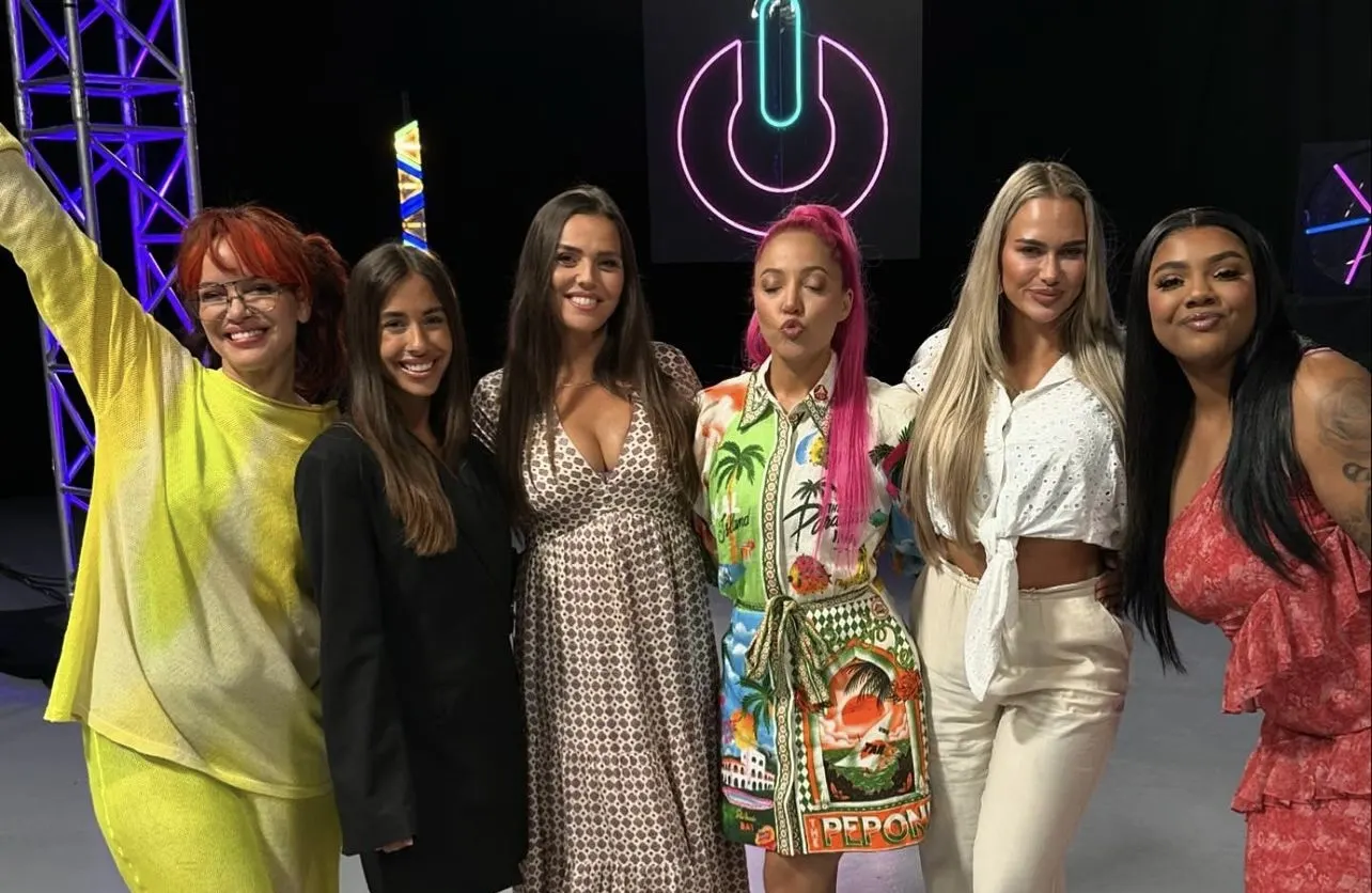 Power Couple-Naomi over Annebel na breuk: 'Ze straalt meer' 