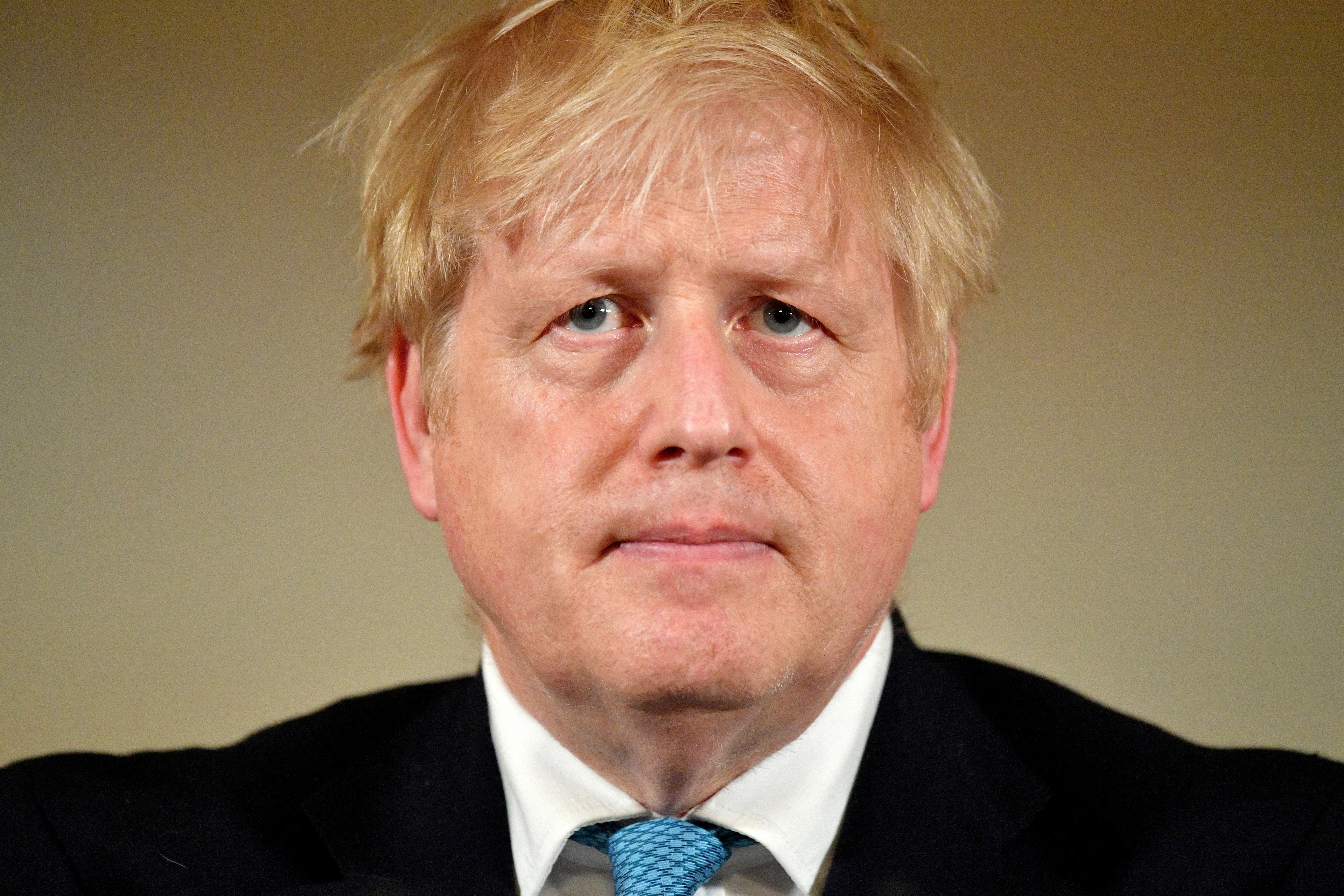 Britse premier Johnson (55) naar intensive care-afdeling