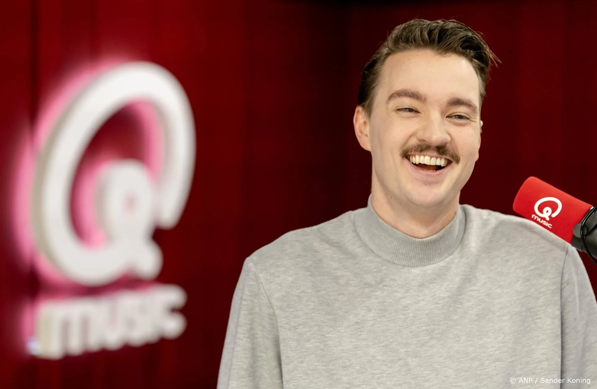 Zien: Bram Krikke belt 'woedende' DJ Jean op na parodie