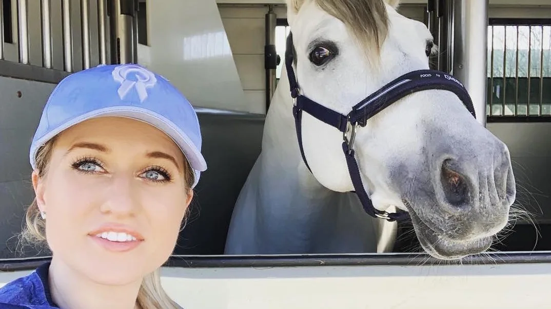 Britt Dekker deelt bloederige beelden na incident met George