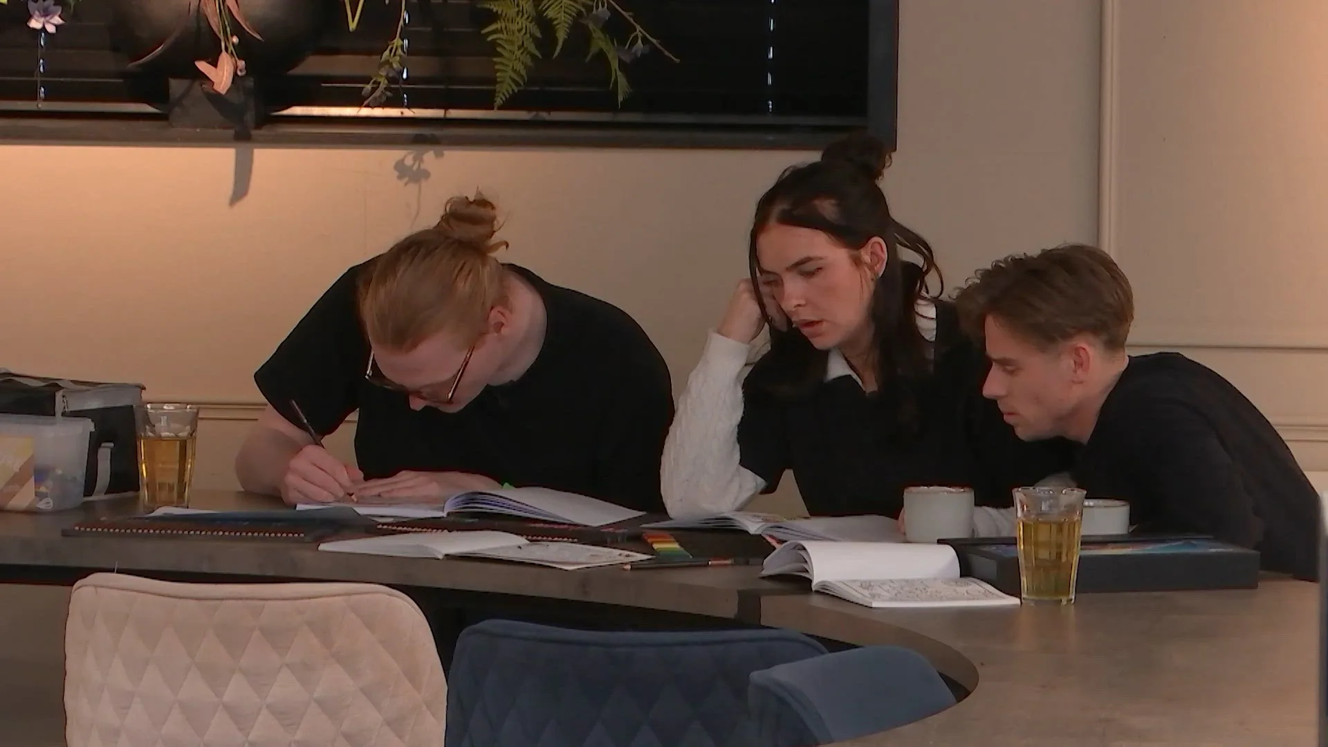 Roxy is bang dat ze nu al achterstaat: 'Doe gewoon wat goed voelt voor jou'