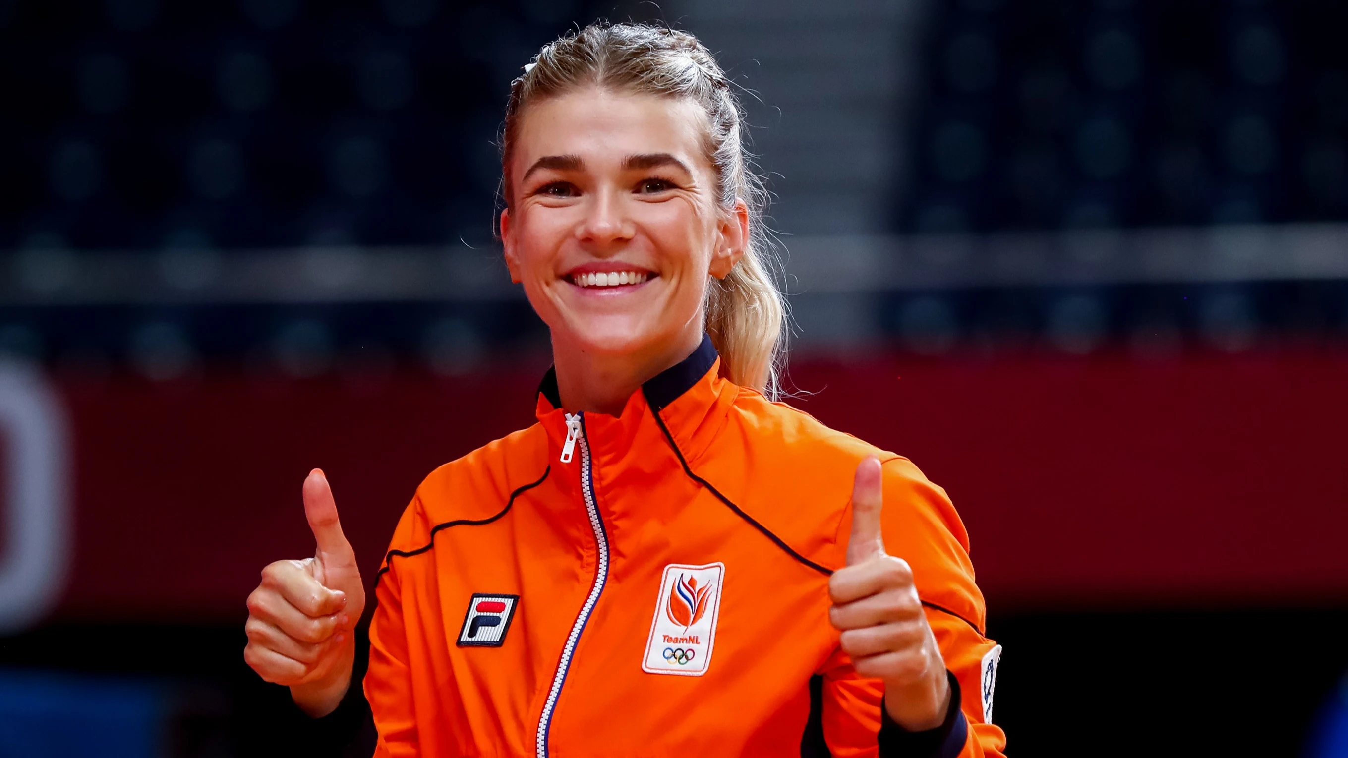 Handbalster Tess Wester in verwachting