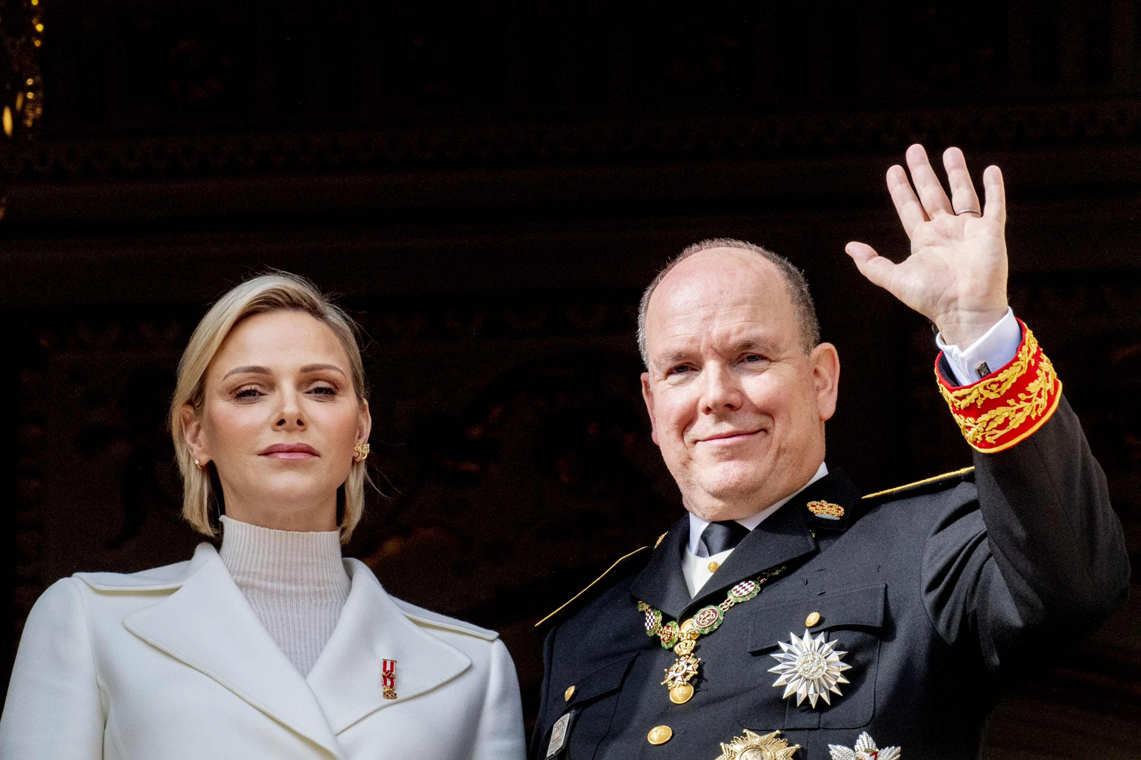 Besmette prins Albert diep geraakt