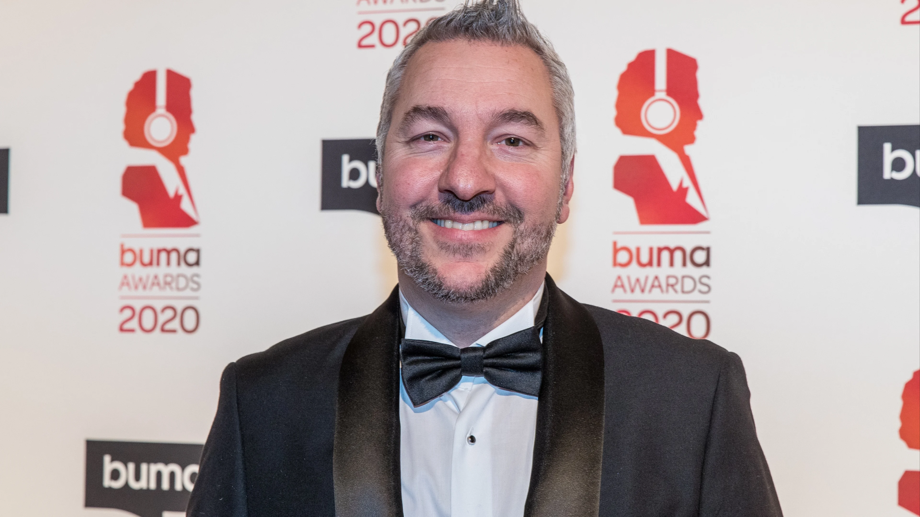 Radio-dj Dennis Ruyer opgenomen op de hartbewaking