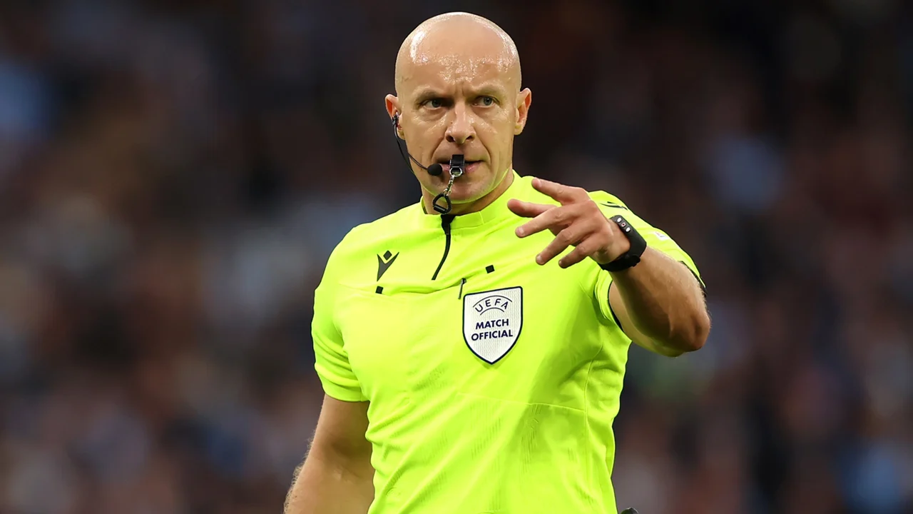 Scheidsrechter Champions League-finale onder vuur door toespraak op extreemrechts congres