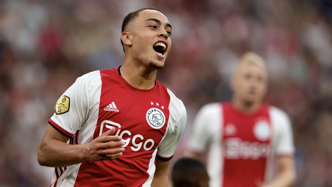 'Bayern-transfer Dest gaat voorlopig niet door'