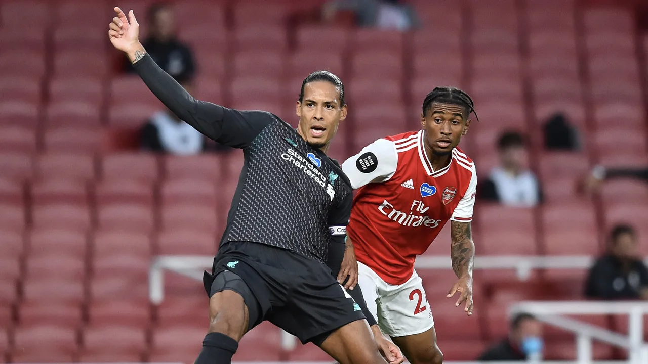 ZIEN: Van Dijk en Alisson blunderen in Londen tegen Arsenal