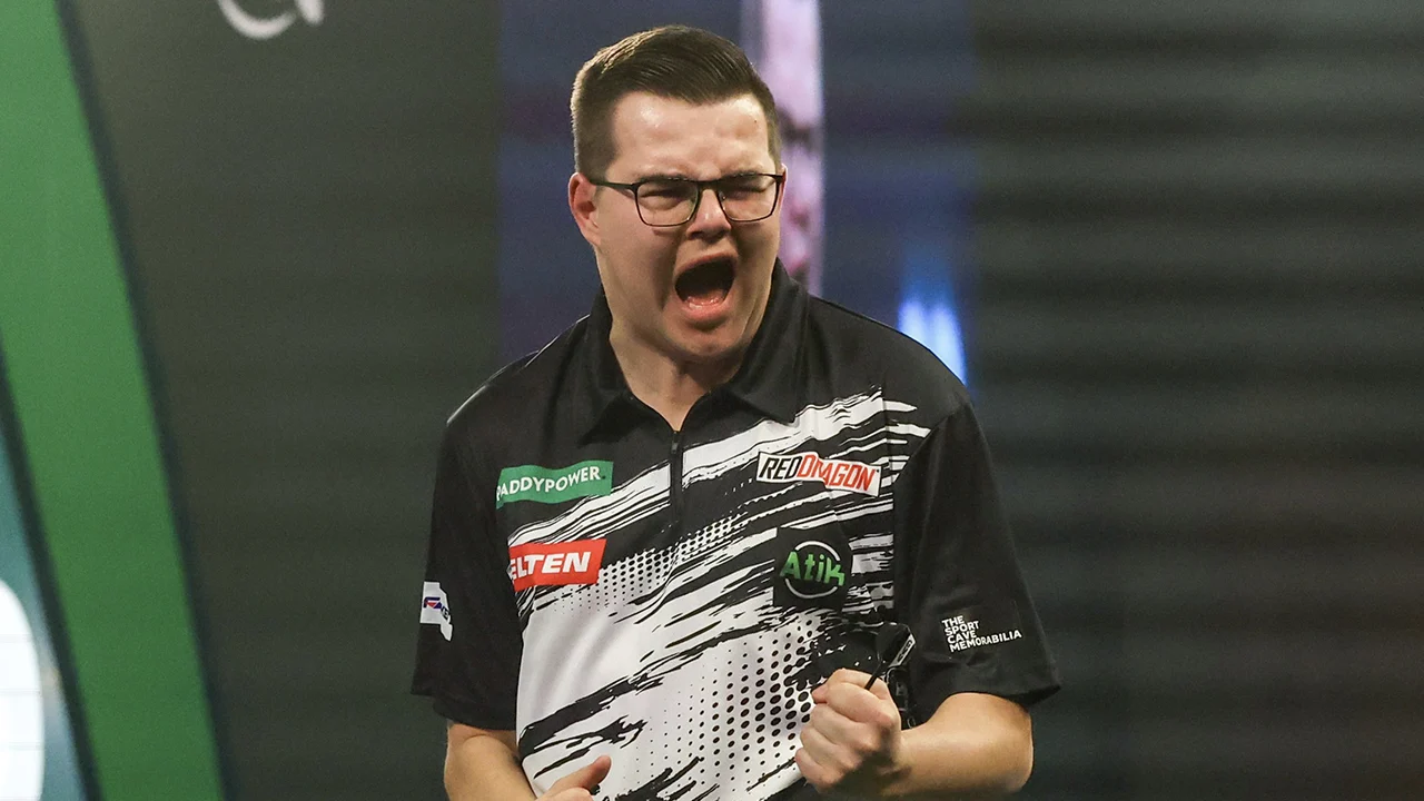 Zóveel prijzengeld heeft dartssensatie Gian van Veen al verdiend op het WK darts