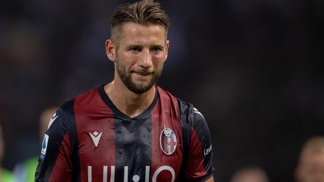 Dijks 'helemaal gesloopt' na rentree: 'Gevraagd of mijn tegenstander rustig aan kon doen'