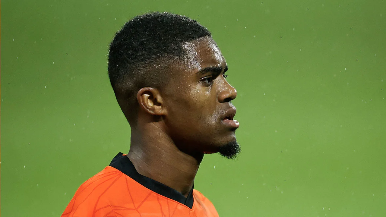 Boadu komt twee keer te laat bij ontbijt: 'Dat is dom'