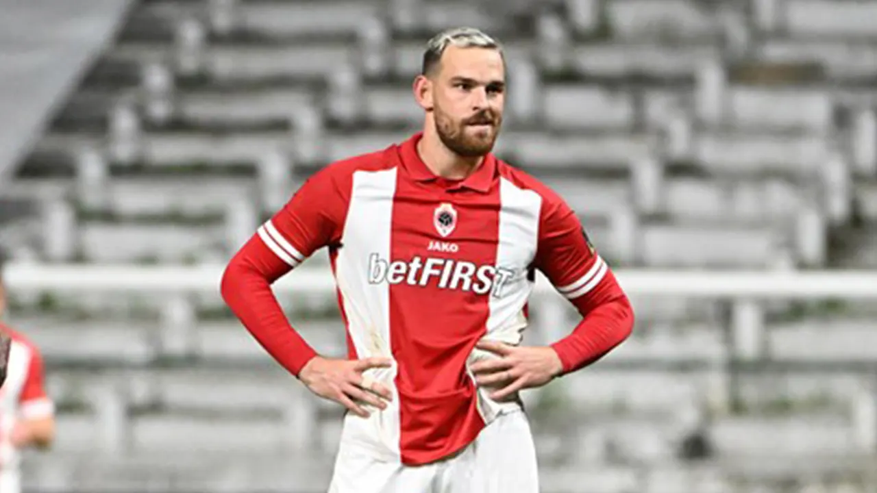 Royal Antwerp FC laat punten liggen na twee gemiste strafschoppen van Vincent Janssen