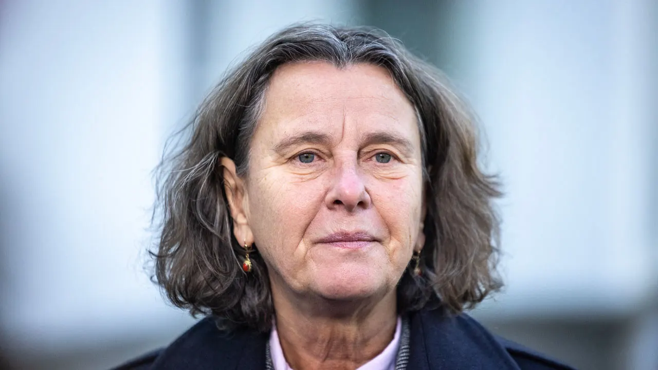 Migratieminister Faber mag stoppen met opvang buitenlanders die uit Oekraïne vluchtten