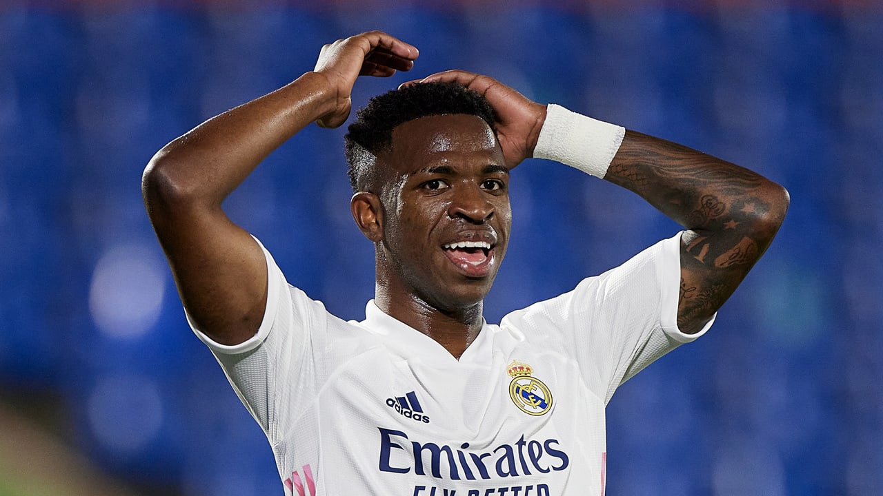 BIZAR: Real Madrid-aanvaller Vinícius Júnior heeft 39(!) mensen in dienst