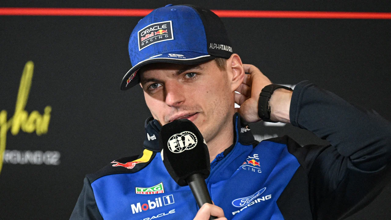 Verstappen opnieuw kritisch: 'Racesimulator ingeruild voor Mario Kart op de Nintendo Switch'