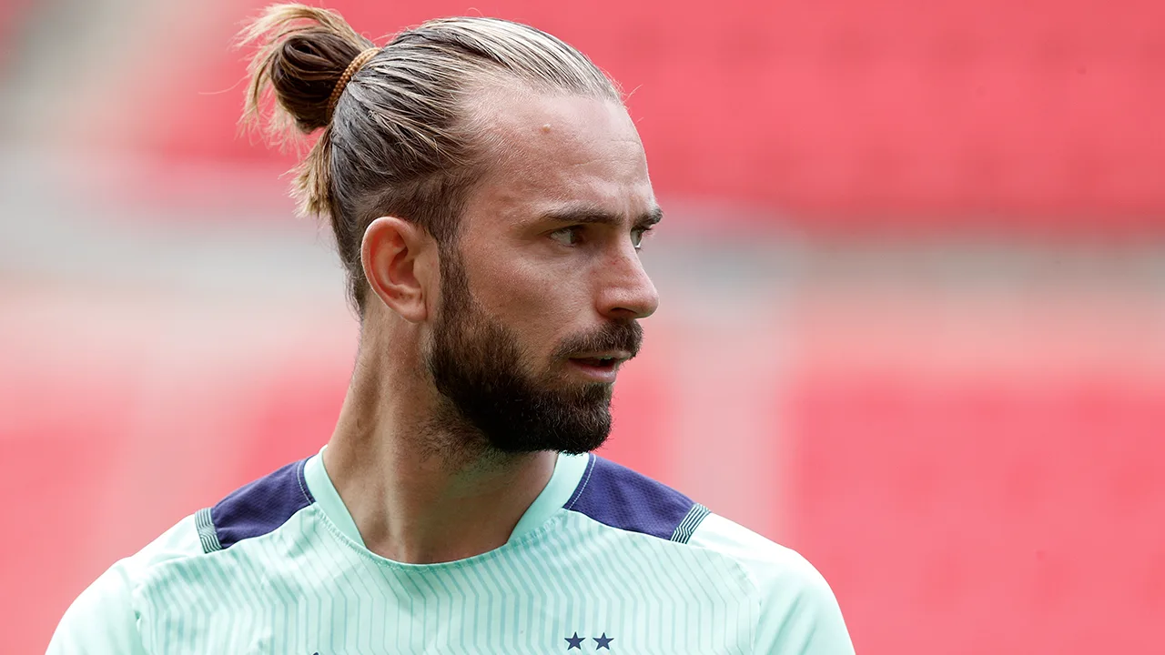 Davy Pröpper levert contract in bij PSV en zet punt achter carrière