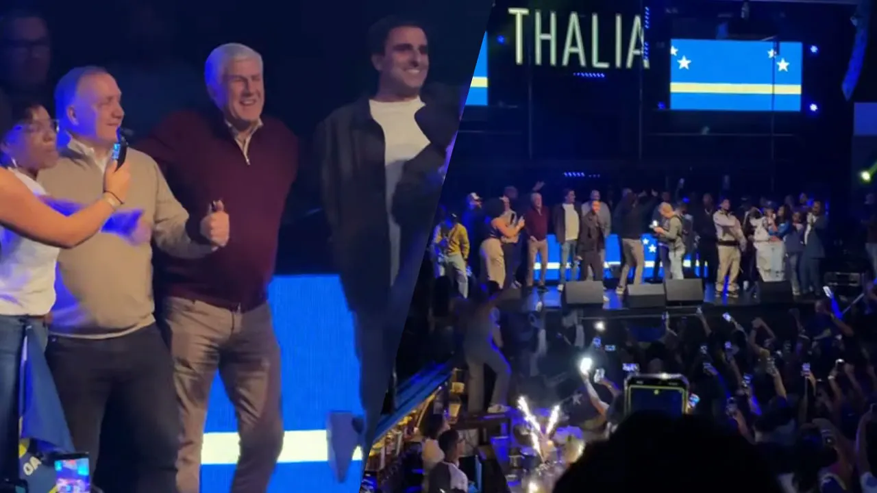 Video: Dick Advocaat danst erop los tijdens de huldiging van Curaçao in Rotterdam