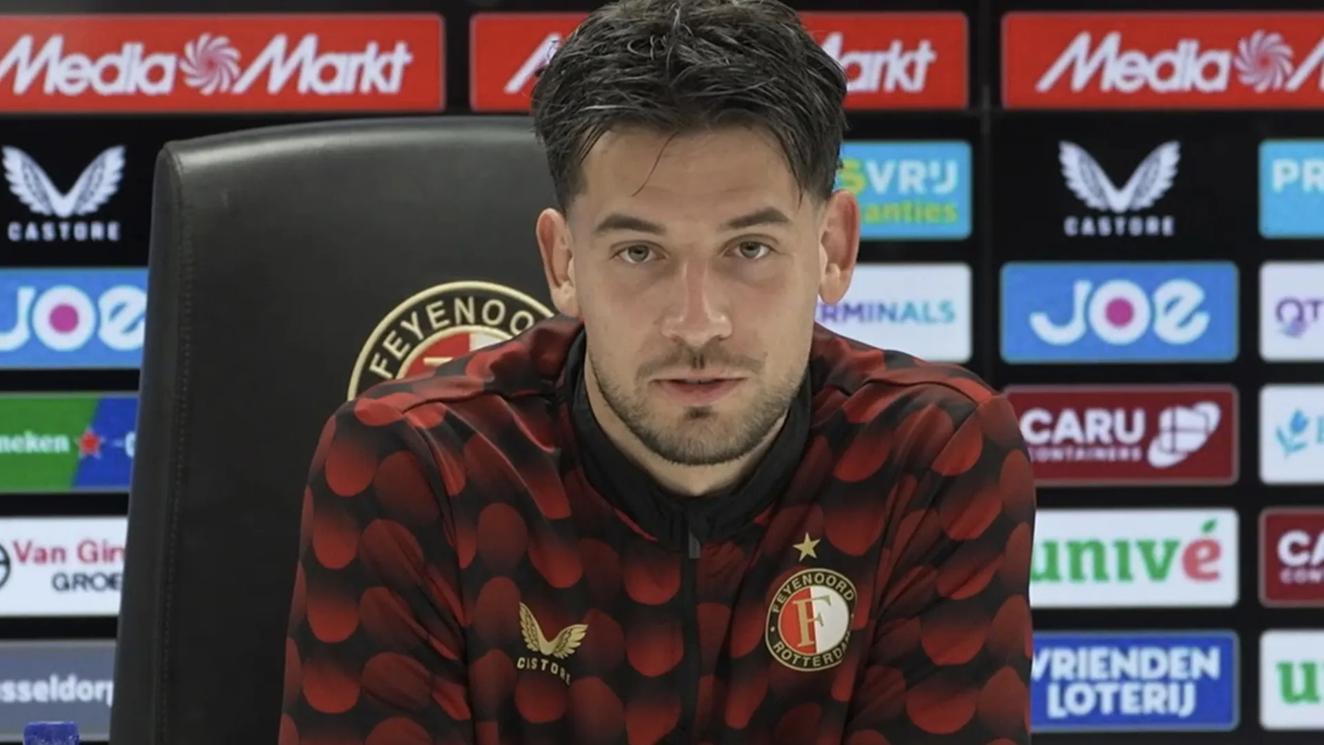 Jakub Moder over adviseur Dick Advocaat: ‘He’s a big guy!' 