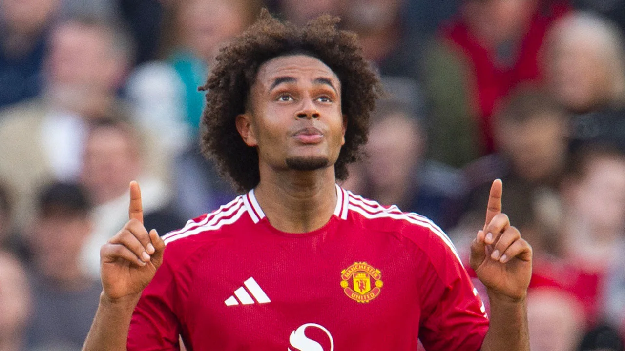 Joshua Zirkzee met twee goals belangrijk voor Manchester United