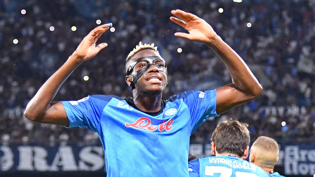 'Nog meer zorgen voor Ajax: Napoli heeft topspits Osimhen terug'