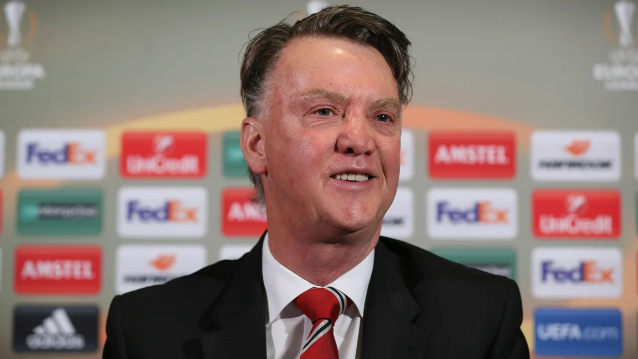 Van Gaal licht ‘another cook-uitspraak’ toe: ‘Dat deed ik bewust’