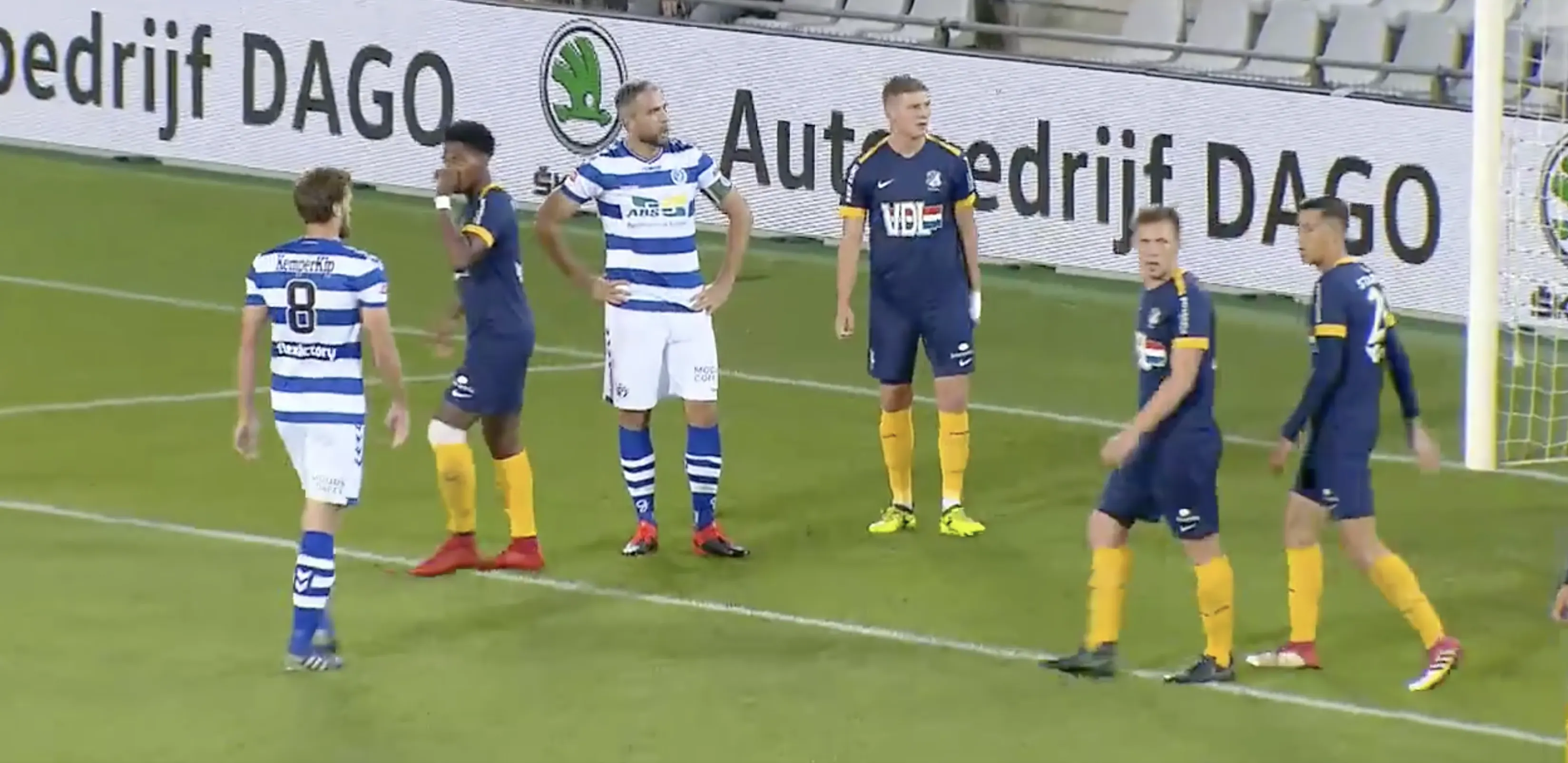 'Seun of God' mist voor open doel