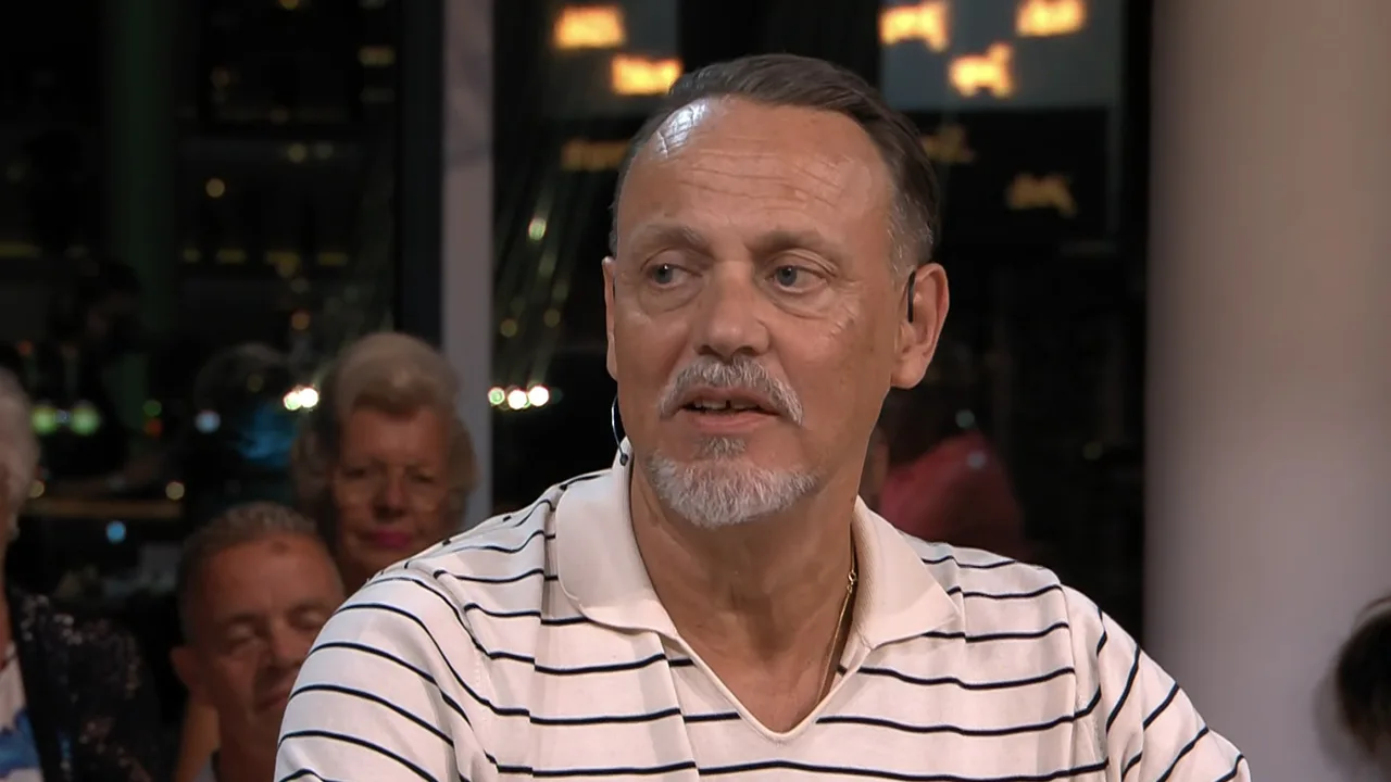 Hugo Borst is opgelucht: 'Ik ben het zo zat, die debiele voetballers, het ziet er niet uit'