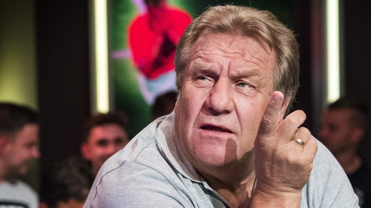 Jan Boskamp: 'Dat stelletje randdebielen helpt mijn club helemaal naar de klote!'