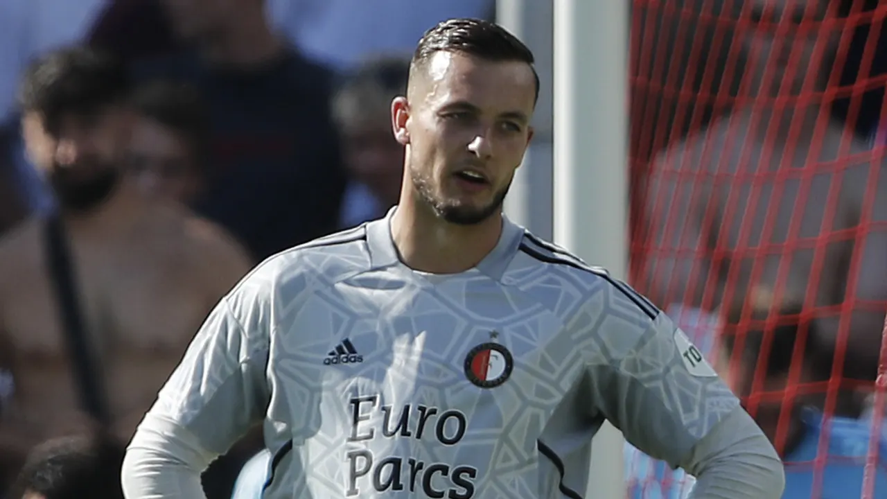 Feyenoord-supporters schrikken van niveau Bijlow: 'Niet hetzelfde sinds blessure'