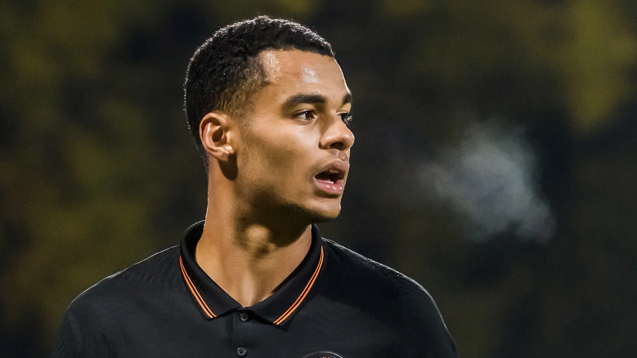 KNVB boos op UEFA om hersenschudding Gakpo