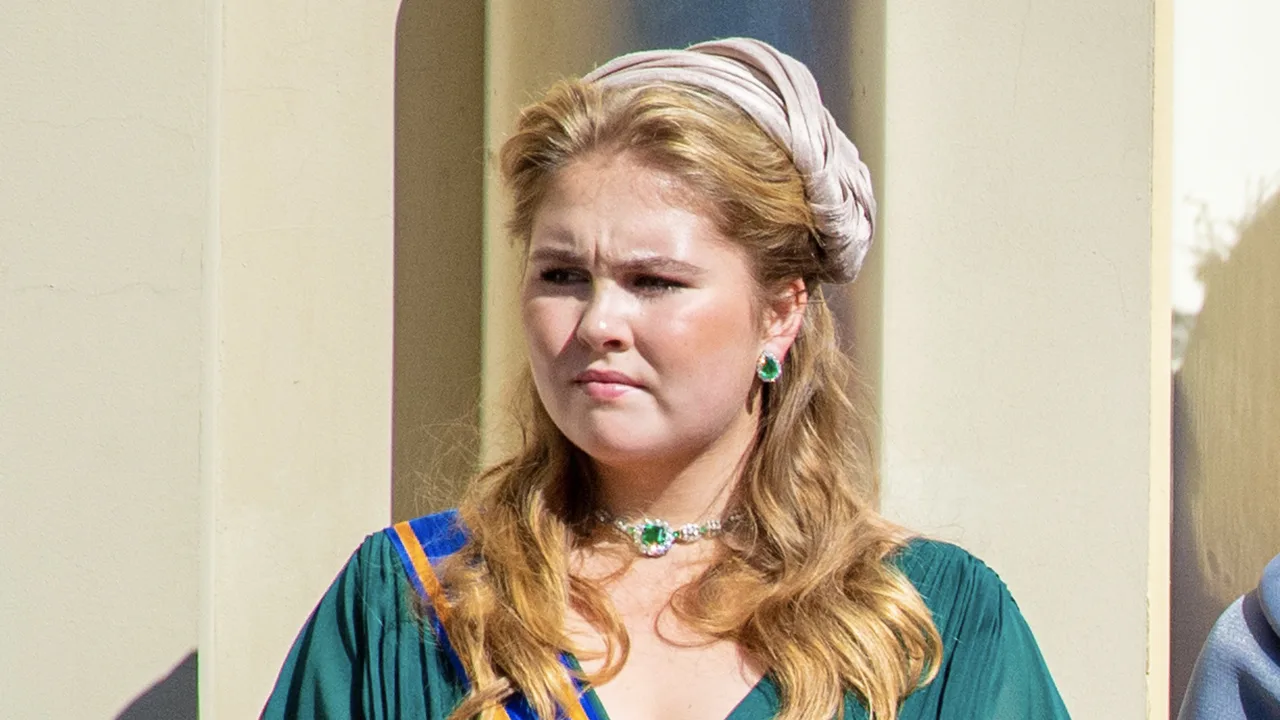 Koning Willem-Alexander: Amalia kan 'eigenlijk' niet naar buiten vanwege dreiging