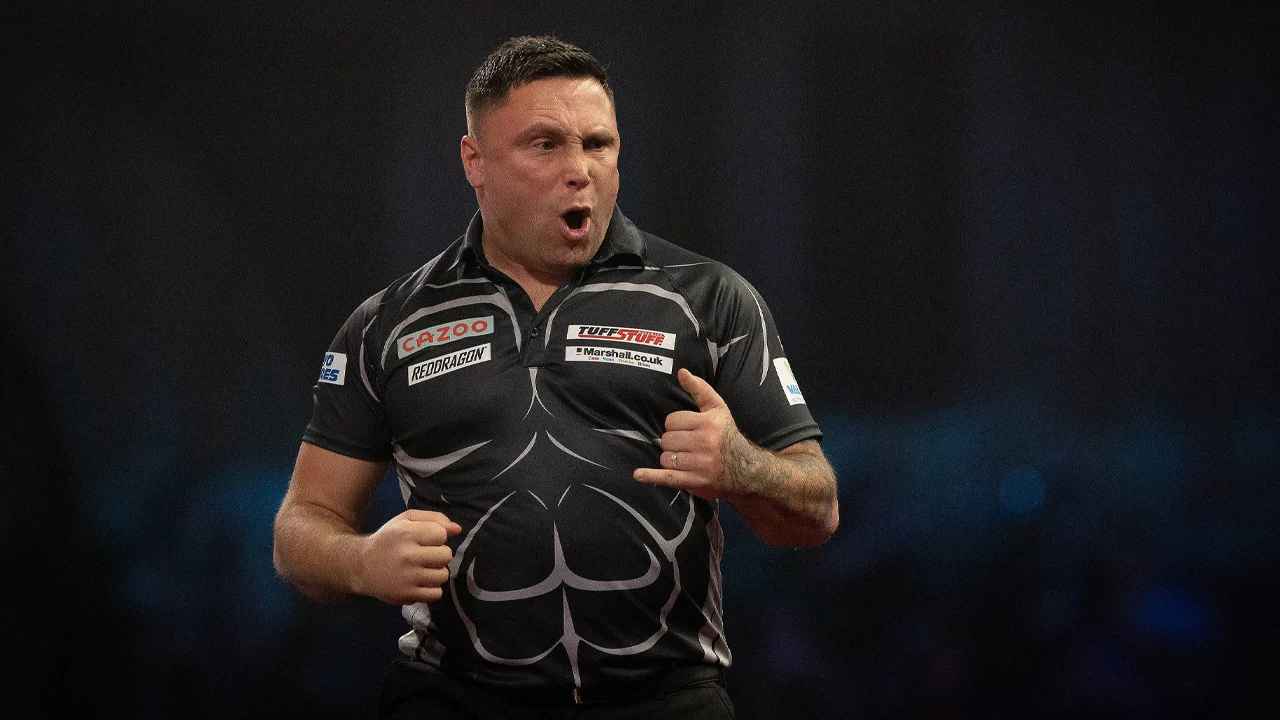 Price haalt uit naar Van Barneveld na ruime zege: 'Hij moet z'n mond houden'