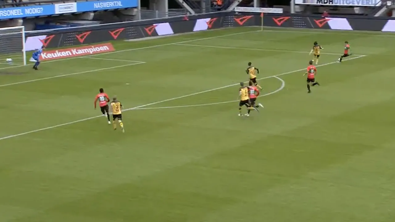 VIDEOGOAL: NEC komt door waanzinnig doelpunt op voorsprong tegen Roda JC