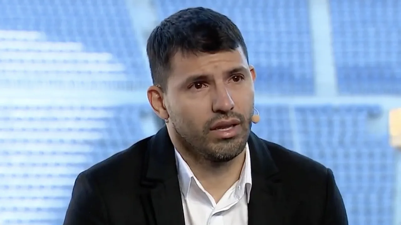 Emotionele Agüero kondigt voetbalpensioen aan vanwege hartproblemen