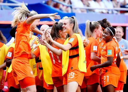Oranje naar halve finales WK en naar Tokio