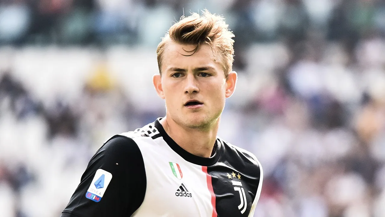 Italiaanse media lovend over ’muur’ Matthijs de Ligt