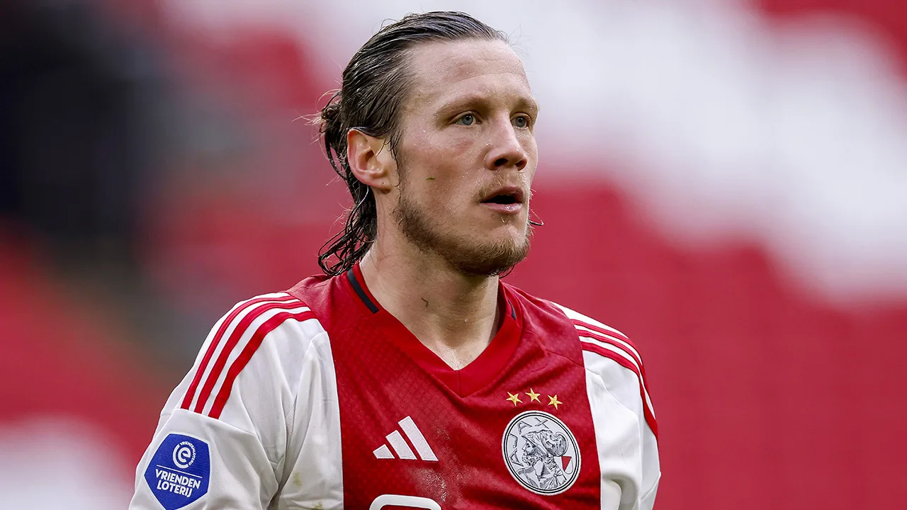 'Wout Weghorst moet gewoon zo snel mogelijk het land uit'