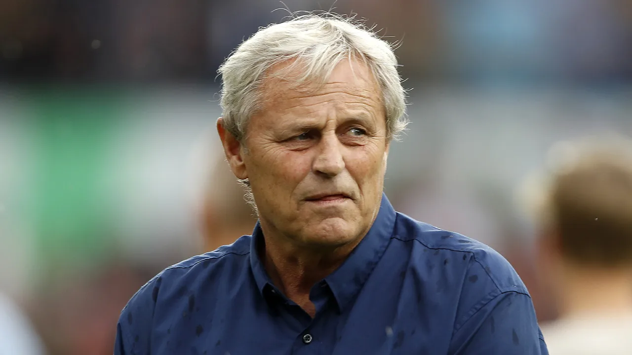 Peter Houtman heeft Alzheimer en stopt na dit seizoen als stadionspeaker van Feyenoord