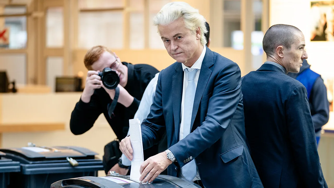 Geert Wilders deelt berichten met suggestie van gesjoemel bij verkiezingen
